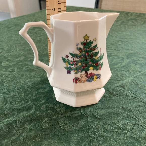 NIKKO CHRISTMASTIME VINTAGE CERAMIC SUGAR & CREAMER SET JAPAN - Picture 4 of 9